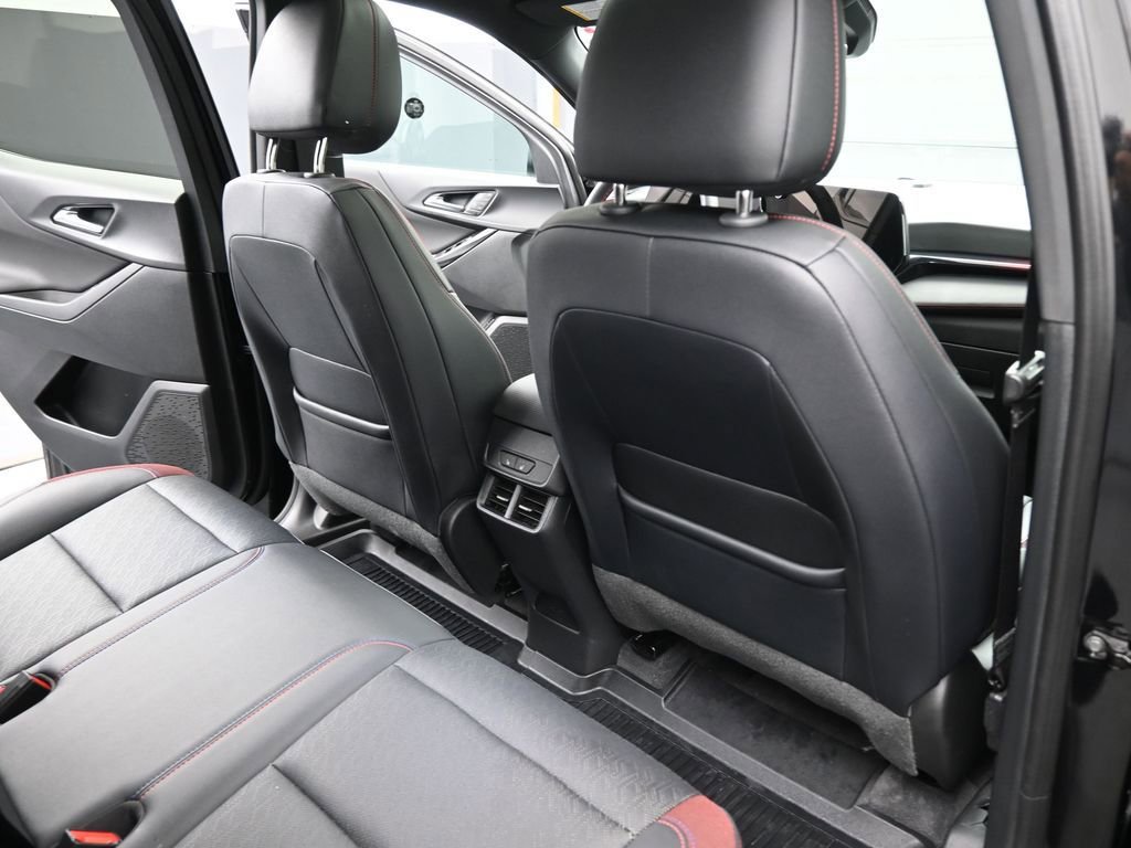 Used 2026 Chevrolet Equinox RS w/ Convenience Package III image 27