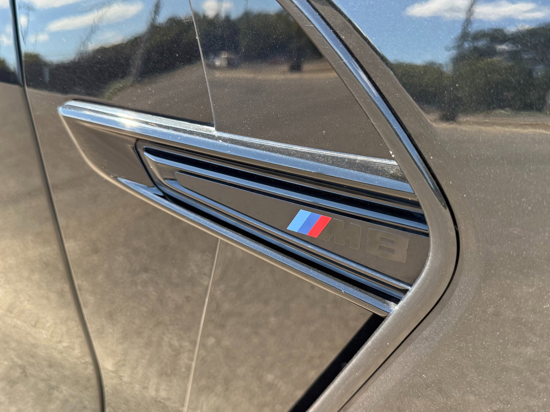 Used 2025 BMW M8 Competition image 49
