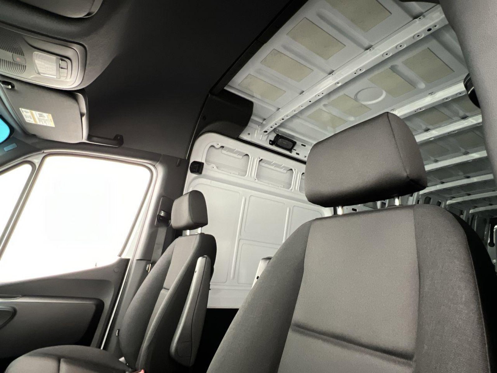 New 2025 Mercedes-Benz Sprinter 2500 image 22