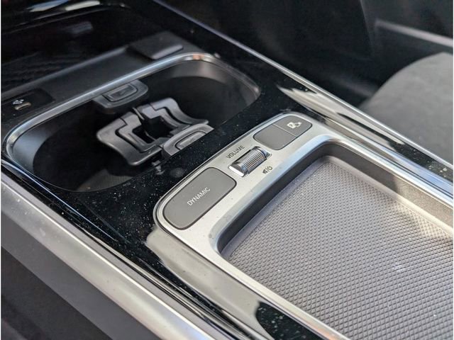 Used 2024 Mercedes-Benz GLB 250 4MATIC image 24