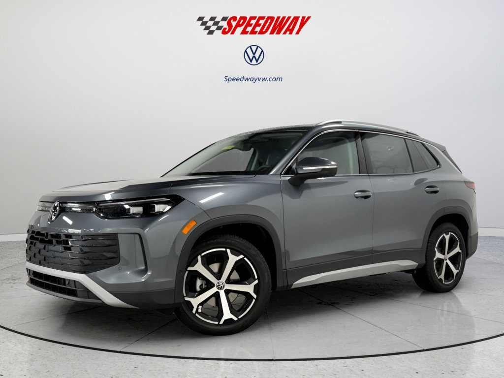 New 2025 Volkswagen Tiguan SE image 3