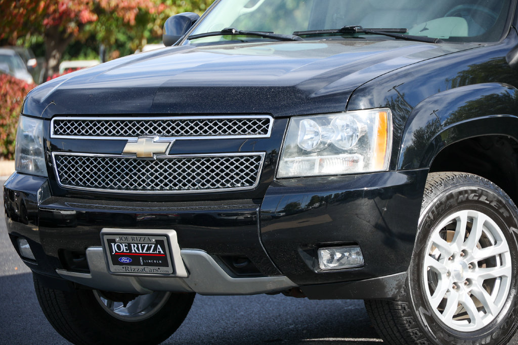 Used 2011 Chevrolet Suburban LT AWD/4WD image 13