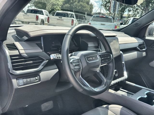 Certified 2026 GMC Acadia Elevation w/ Elevation Premium Package FWD image 10