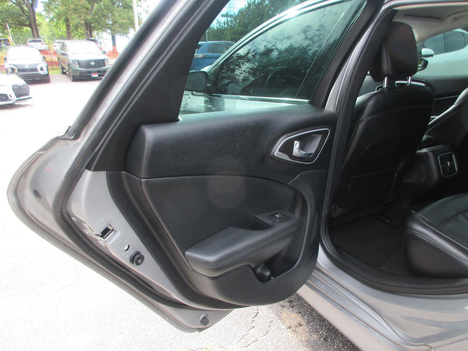 Used 2015 Chrysler 200 C w/ Navigation & Sound Group I FWD image 12