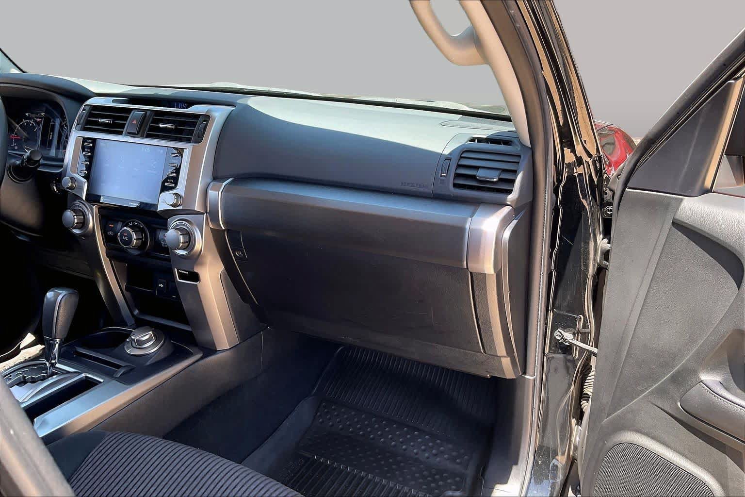 Used 2022 Toyota 4Runner Trail Special Edition AWD/4WD image 18