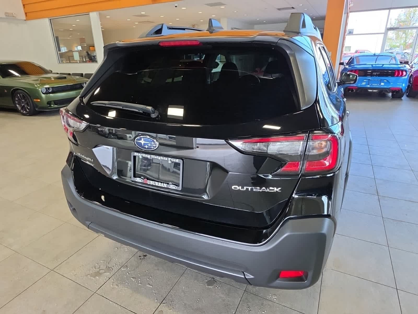 Used 2023 Subaru Outback Premium AWD/4WD image 7