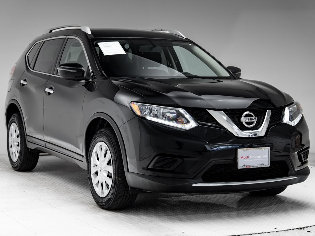 Used 2016 Nissan Rogue S w/ Appearance Package AWD/4WD image 28