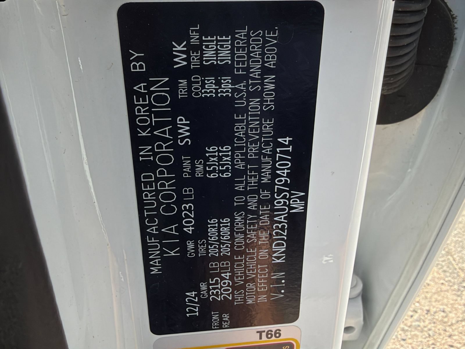 Used 2025 Kia Soul LX w/ LX Technology Package FWD image 26