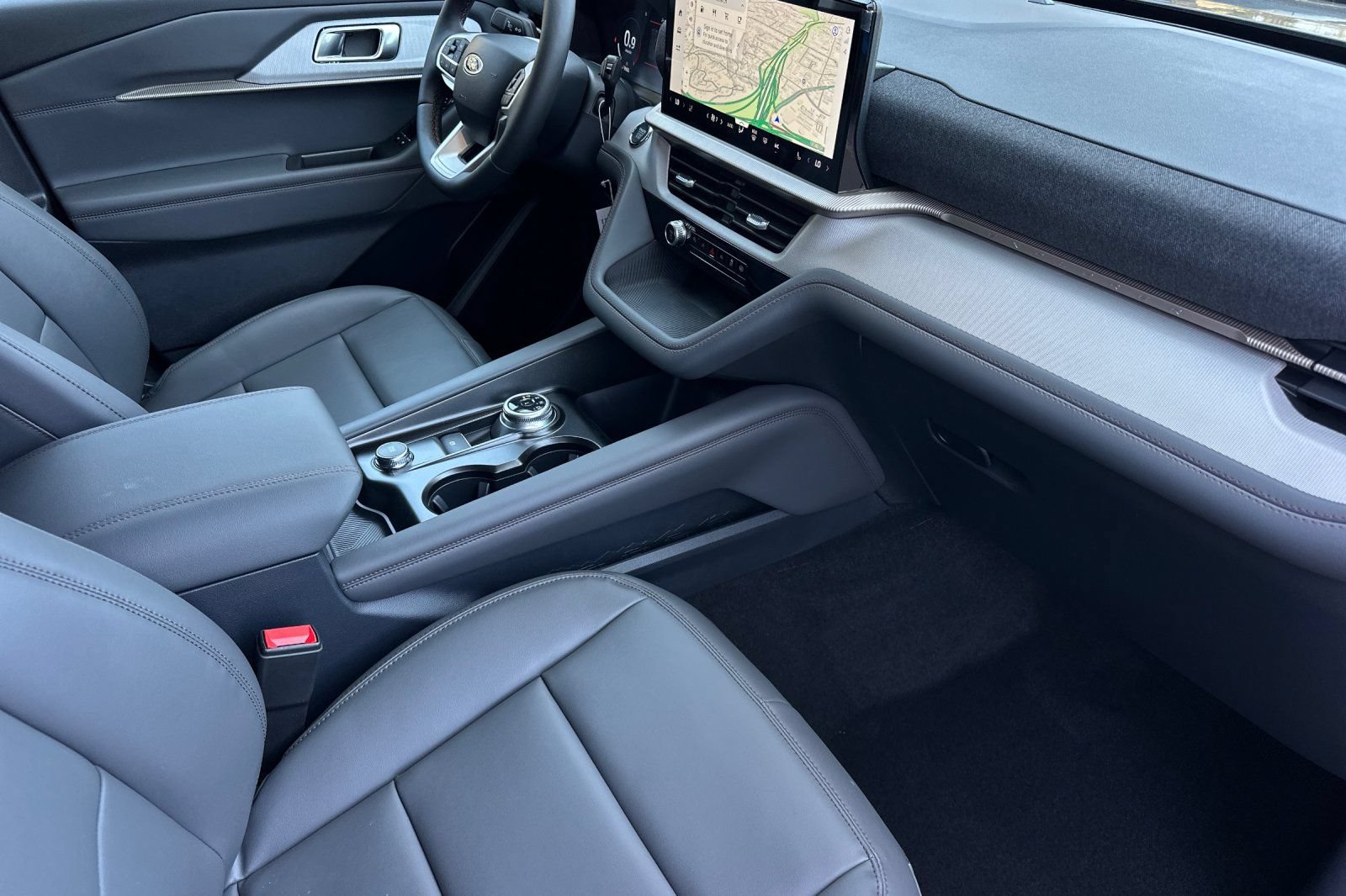 New 2026 Ford Explorer Active w/ Active Comfort Package RWD image 16