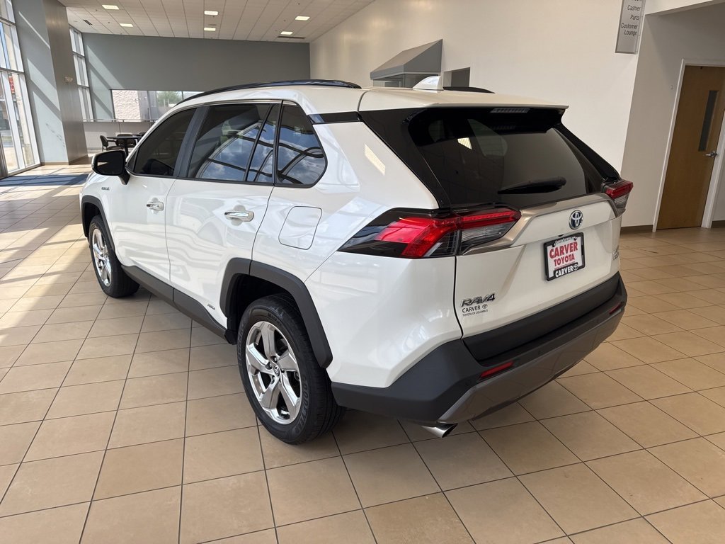 Used 2020 Toyota RAV4 Limited image 9
