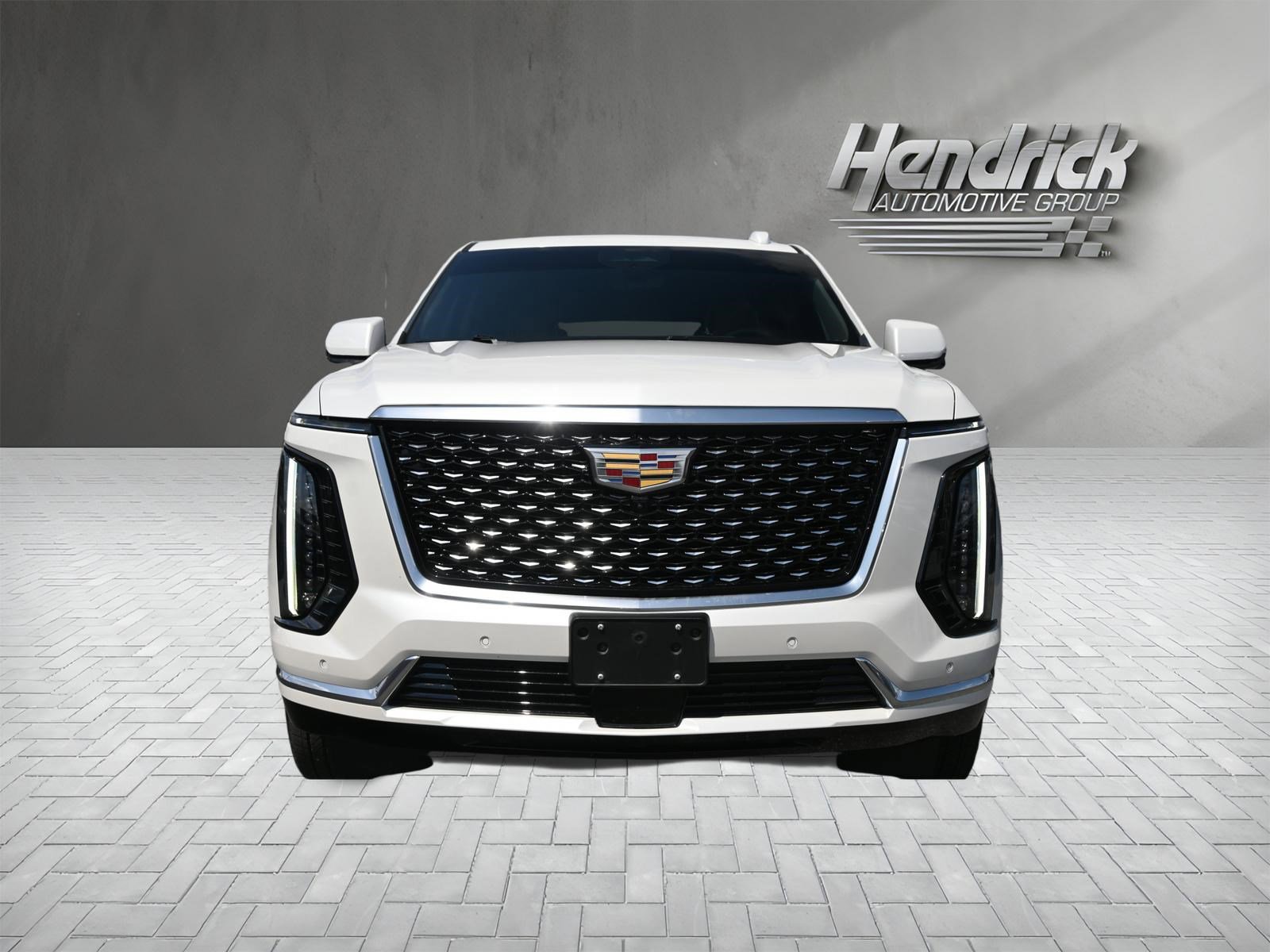 Used 2025 Cadillac Escalade Premium Luxury w/ Touring Package image 6