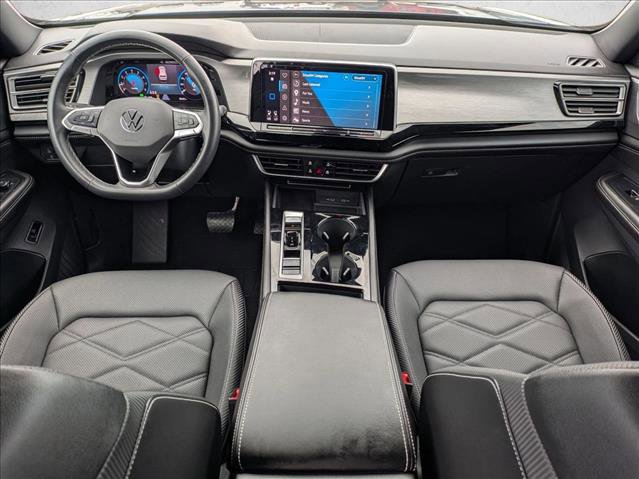 Used 2024 Volkswagen Atlas Cross Sport SE image 16
