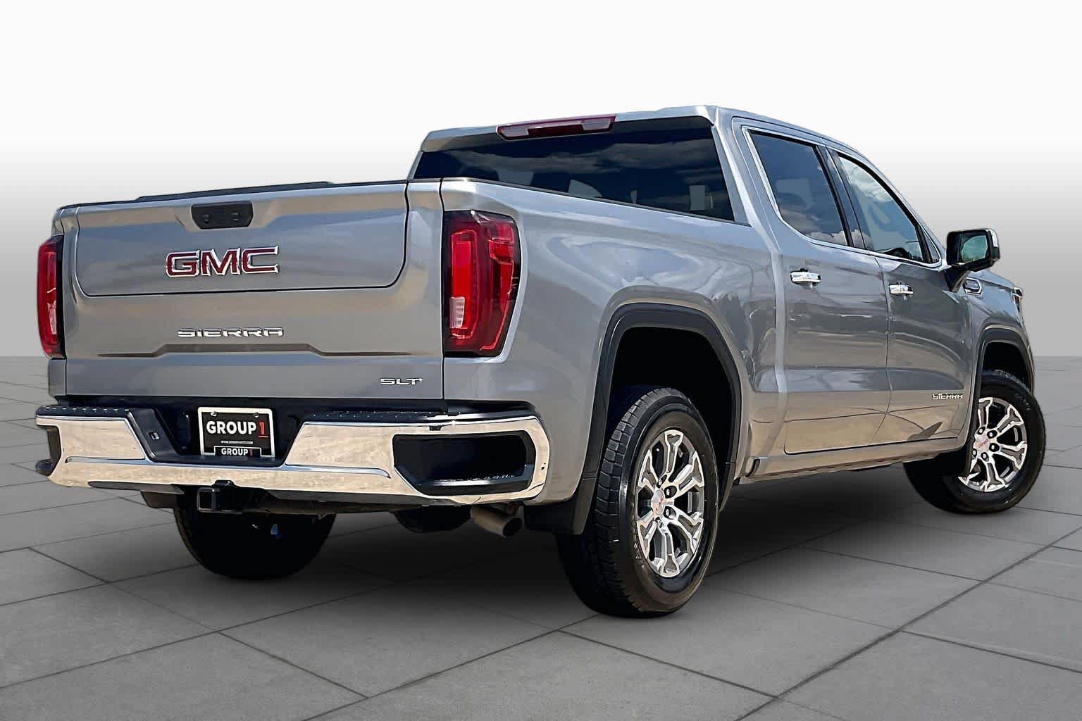 Used 2025 GMC Sierra 1500 SLT RWD image 13
