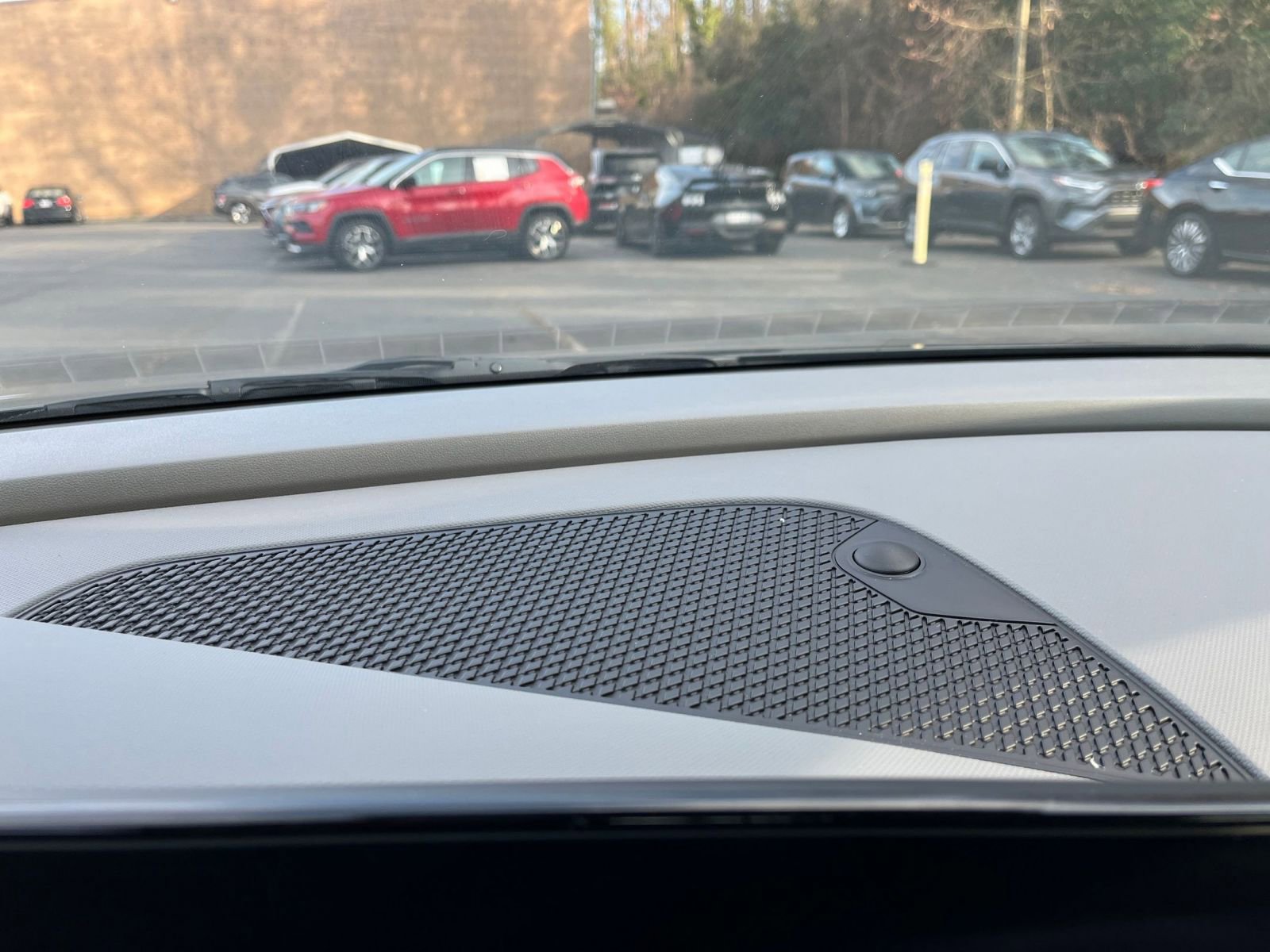 Used 2025 Hyundai Elantra SEL image 17