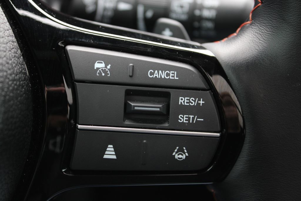 Used 2025 Honda Pilot TrailSport image 33