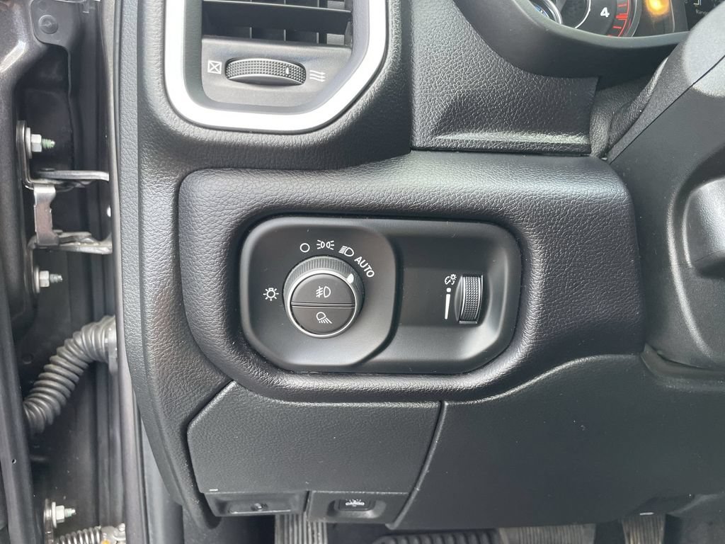 Used 2021 RAM 2500 Big Horn w/ Level 1 Equipment Group AWD/4WD image 18