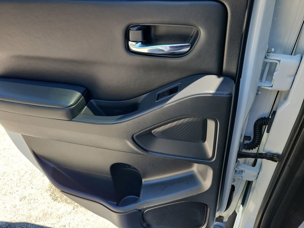 Certified 2023 Nissan Frontier SV w/ Midnight Edition Package image 13