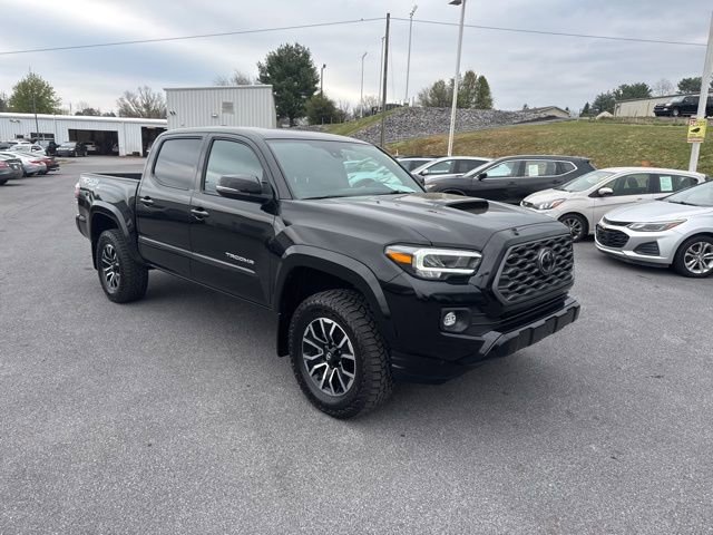 Used 2023 Toyota Tacoma TRD Sport w/ Technology Package AWD/4WD image 2