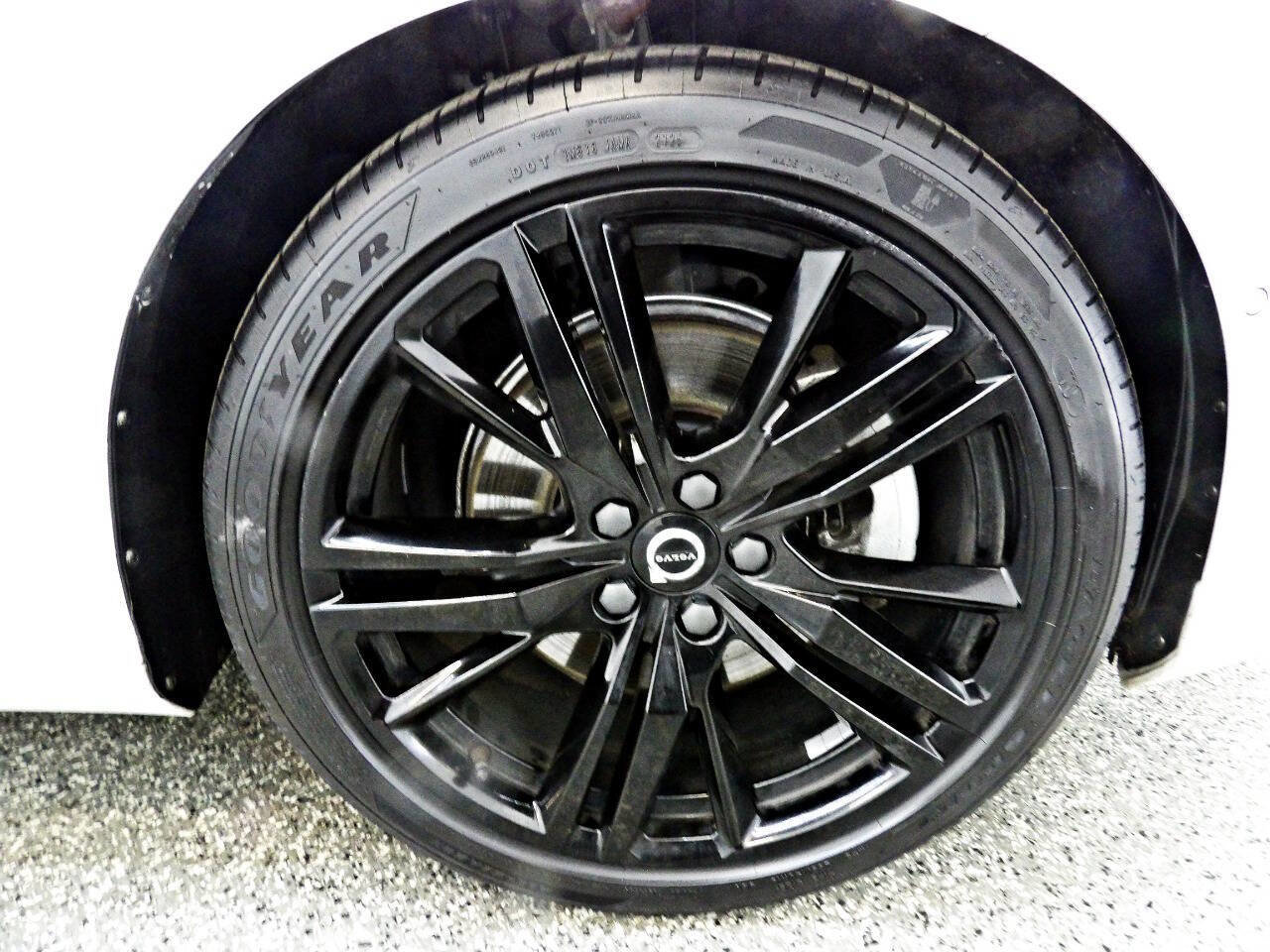 Used 2024 Volvo S60 B5 Plus image 20