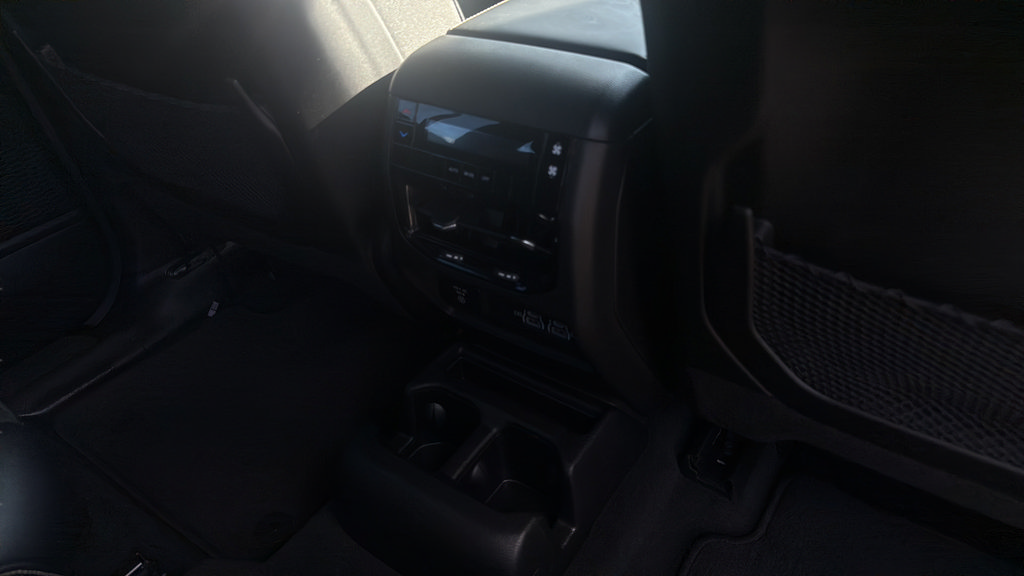 Used 2023 Jeep Grand Cherokee L Laredo AWD/4WD image 22