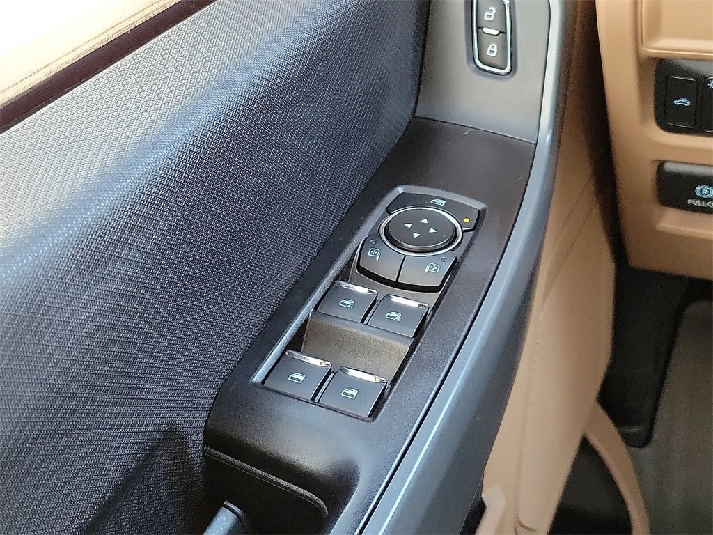 Used 2022 Ford F150 XLT image 13