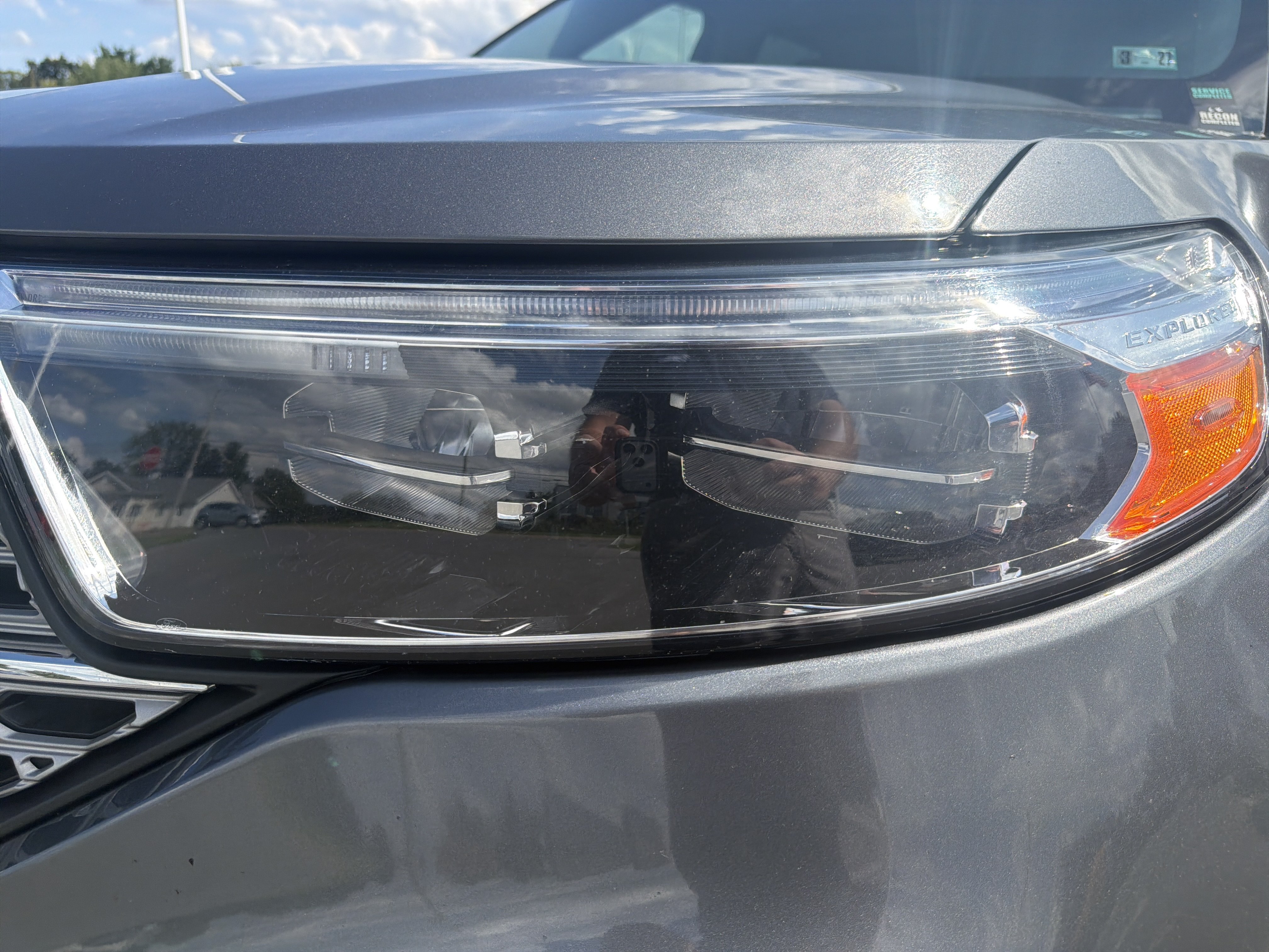Used 2024 Ford Explorer Limited AWD/4WD image 10