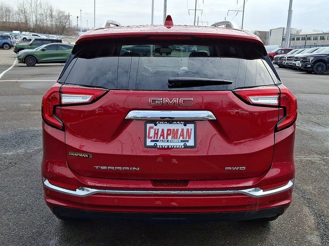 Used 2023 GMC Terrain Denali w/ Denali Premium Package AWD/4WD image 5