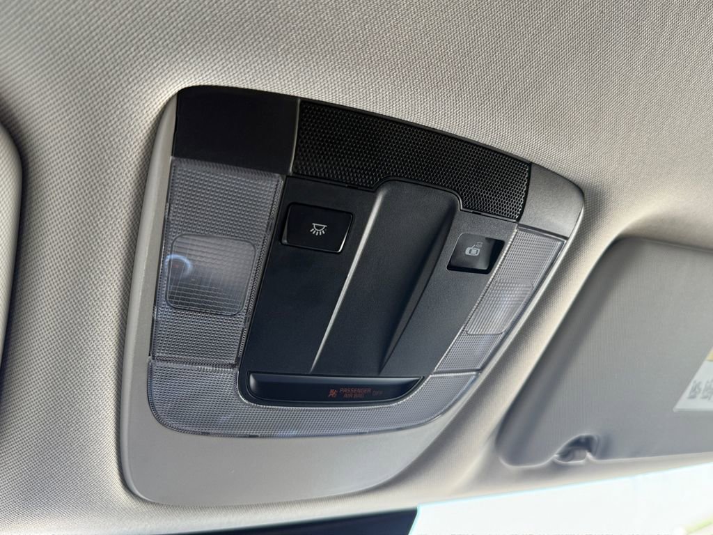 Used 2025 Kia Sportage LX image 23