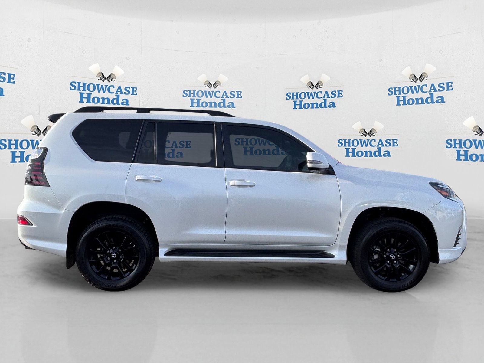 Used 2023 Lexus GX 460 w/ Black Line Special Edition AWD/4WD image 9