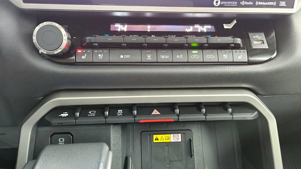 Certified 2023 Toyota Tundra Limited AWD/4WD image 34
