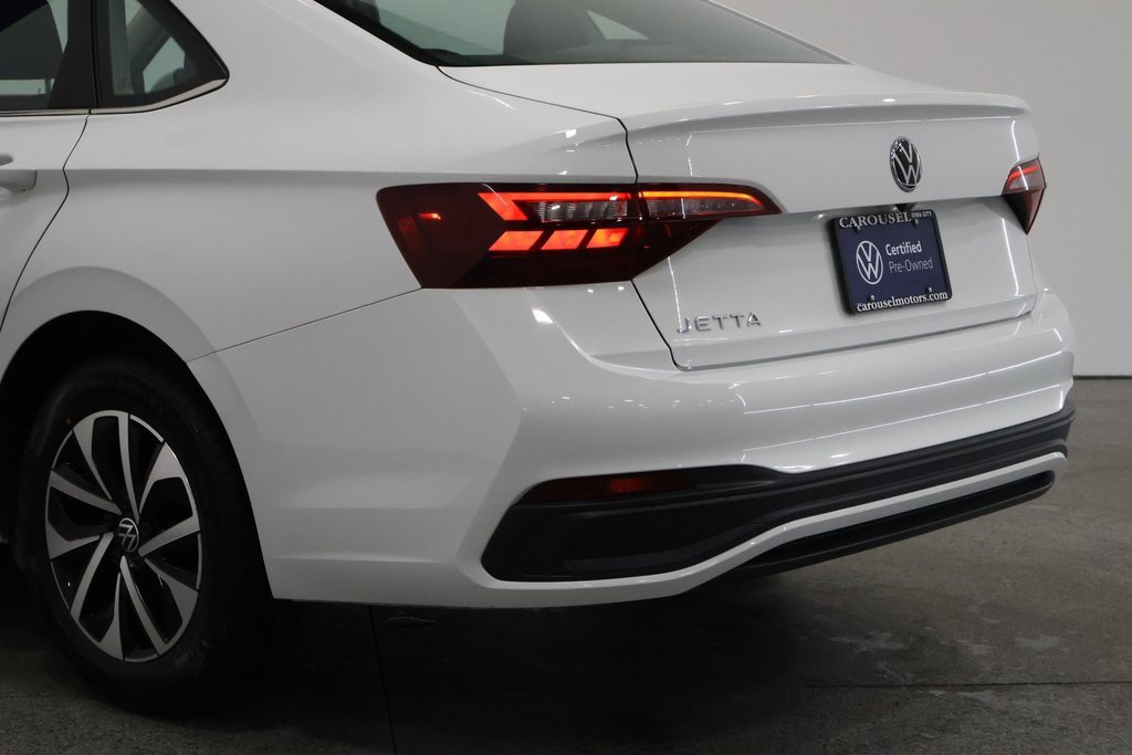 Used 2023 Volkswagen Jetta S image 10