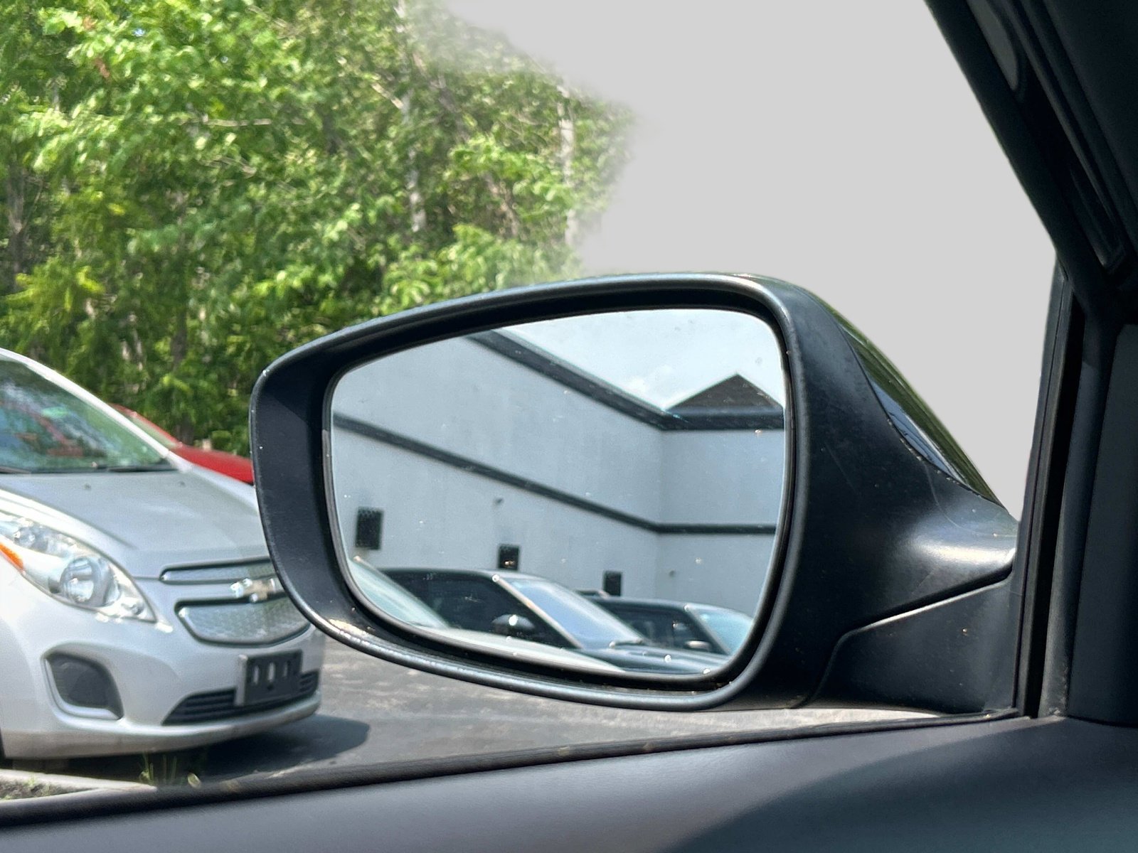 Used 2012 Hyundai Elantra GLS w/ Preferred Pkg 3 image 30