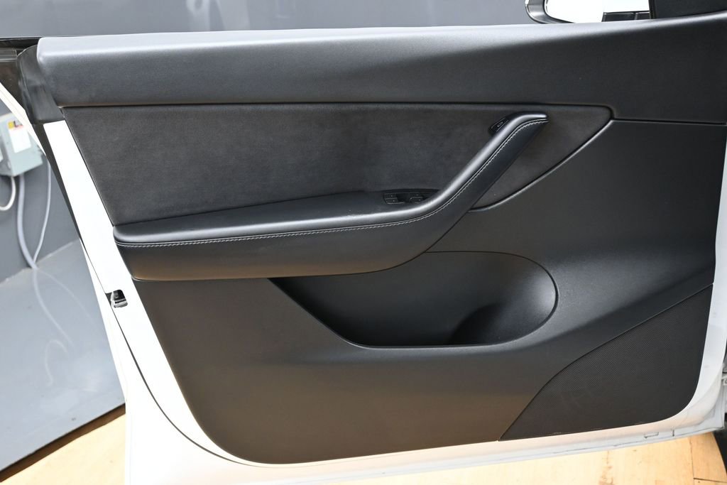 Used 2022 Tesla Model Y Performance AWD/4WD image 44