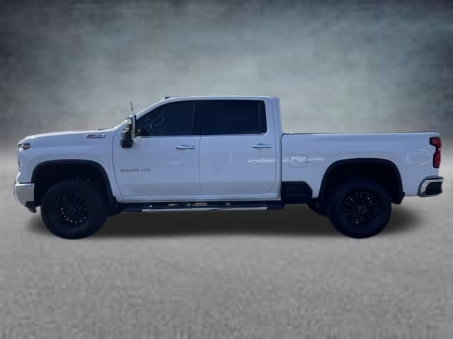 Used 2024 Chevrolet Silverado 2500 LTZ w/ LTZ Premium Package image 2