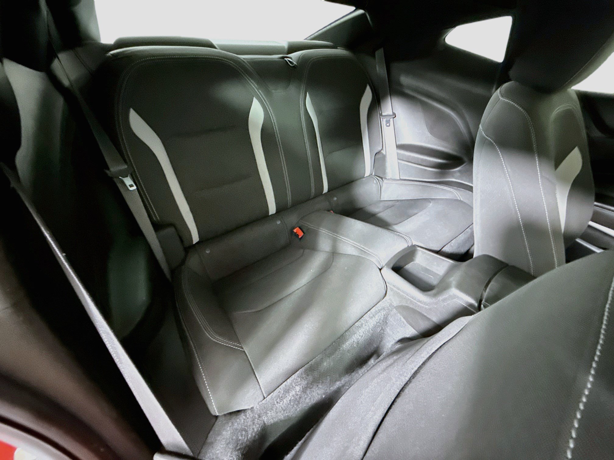 Used 2022 Chevrolet Camaro LT RWD image 26