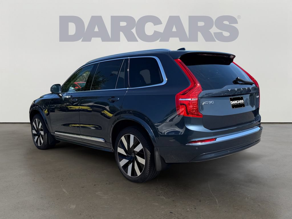 Certified 2025 Volvo XC90 T8 Plus AWD/4WD image 5