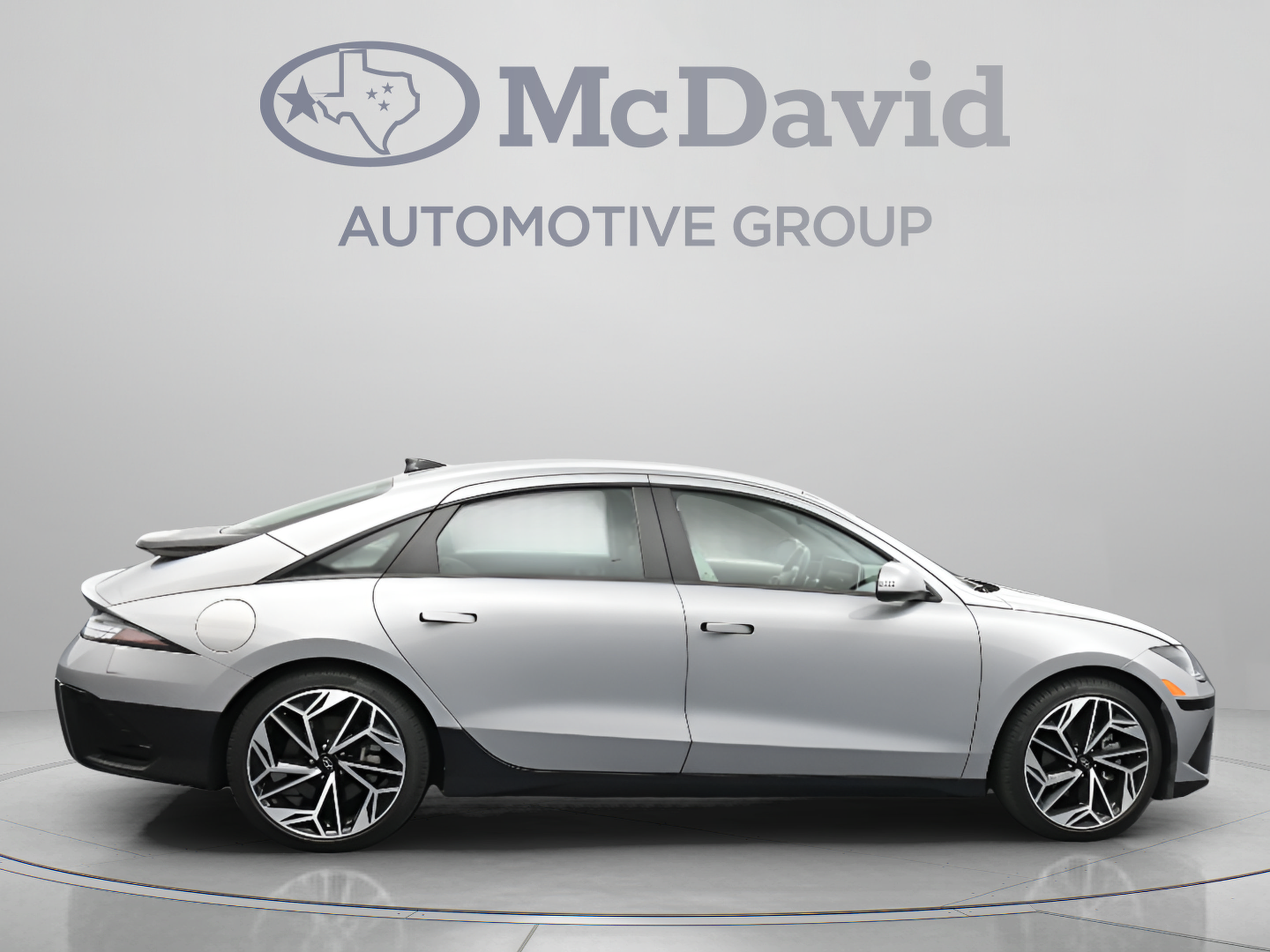 Used 2024 Hyundai Ioniq 6 SEL RWD image 9
