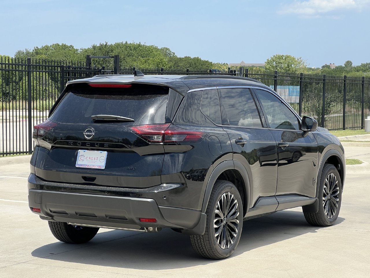 New 2026 Nissan Rogue Dark Armor AWD/4WD image 4