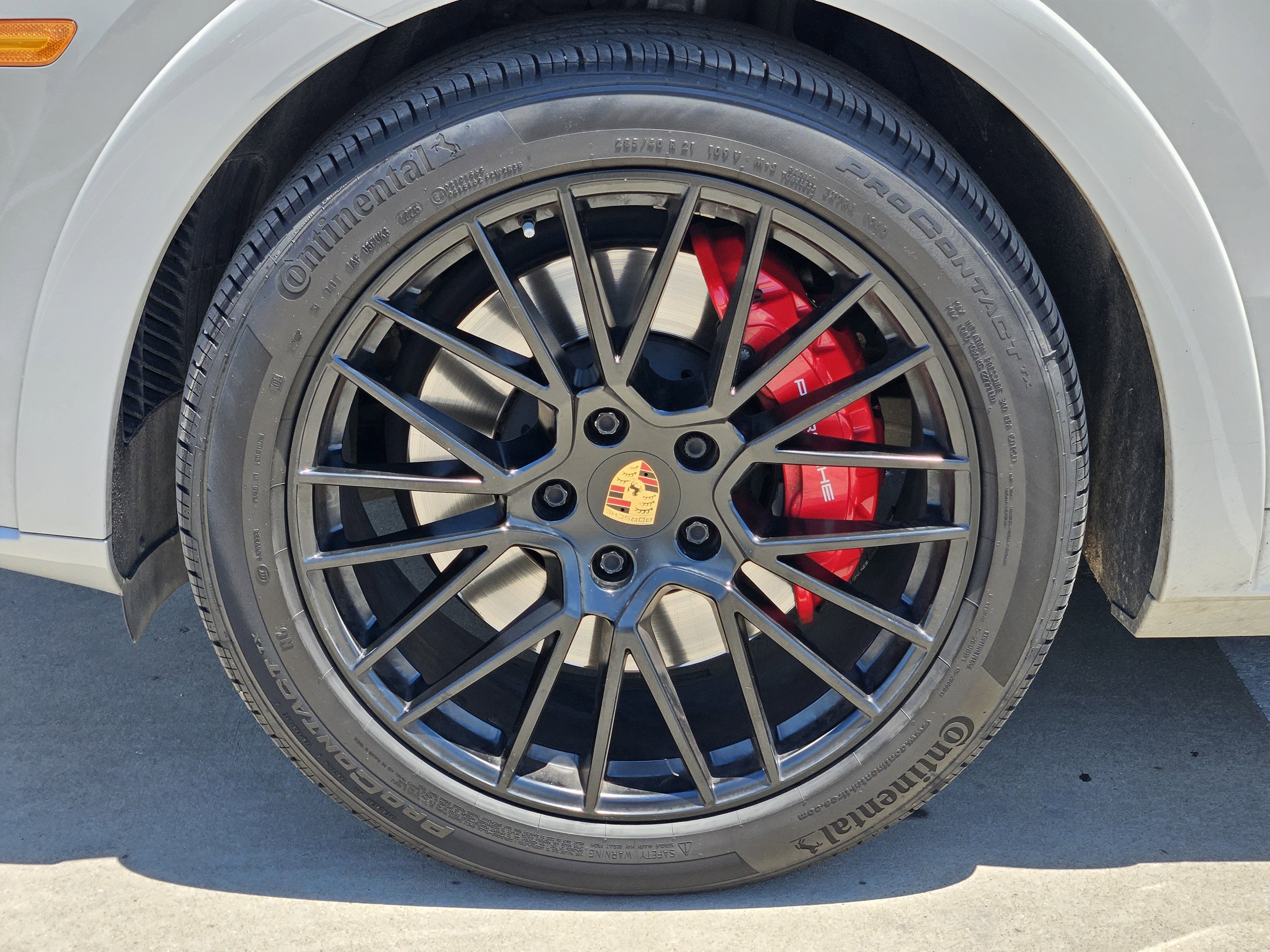 Certified 2021 Porsche Cayenne GTS AWD/4WD image 14