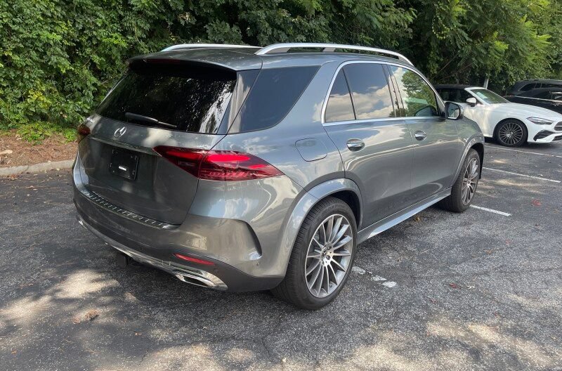 Used 2025 Mercedes-Benz GLE 350 4MATIC image 17