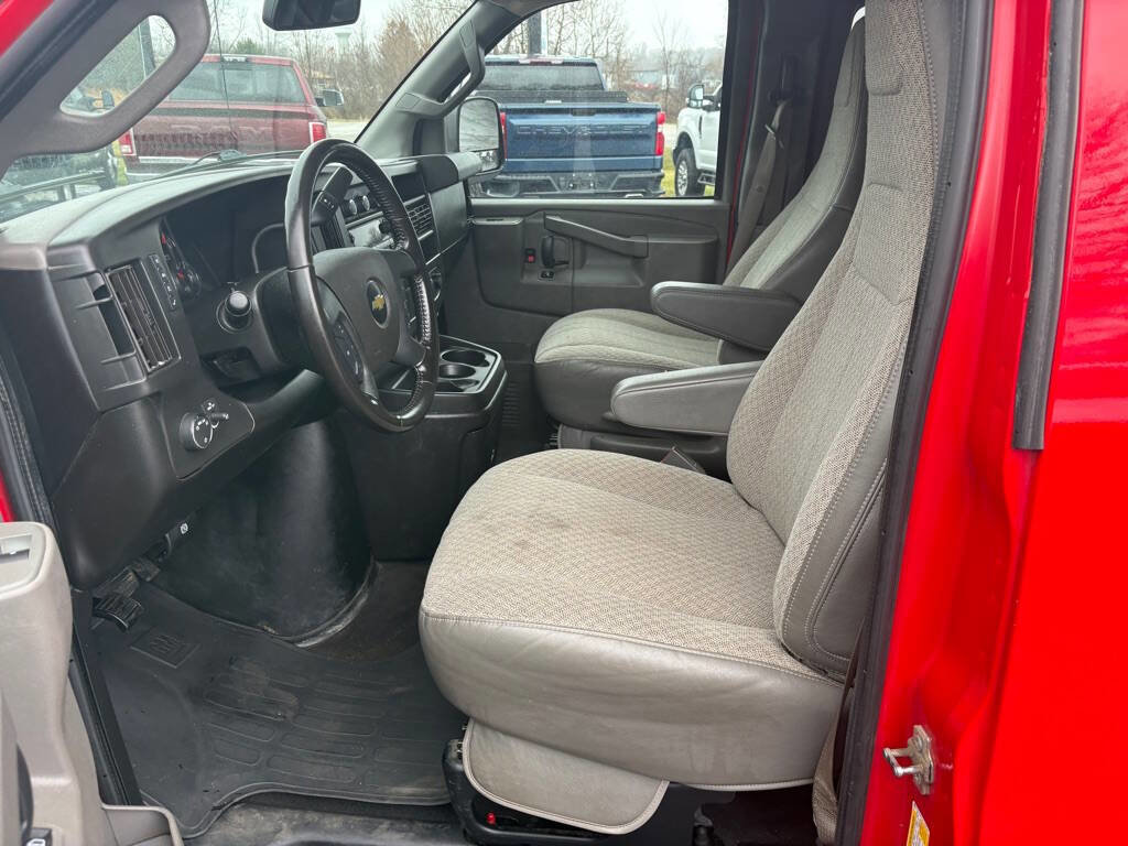 Used 2020 Chevrolet Express 3500 LS image 20