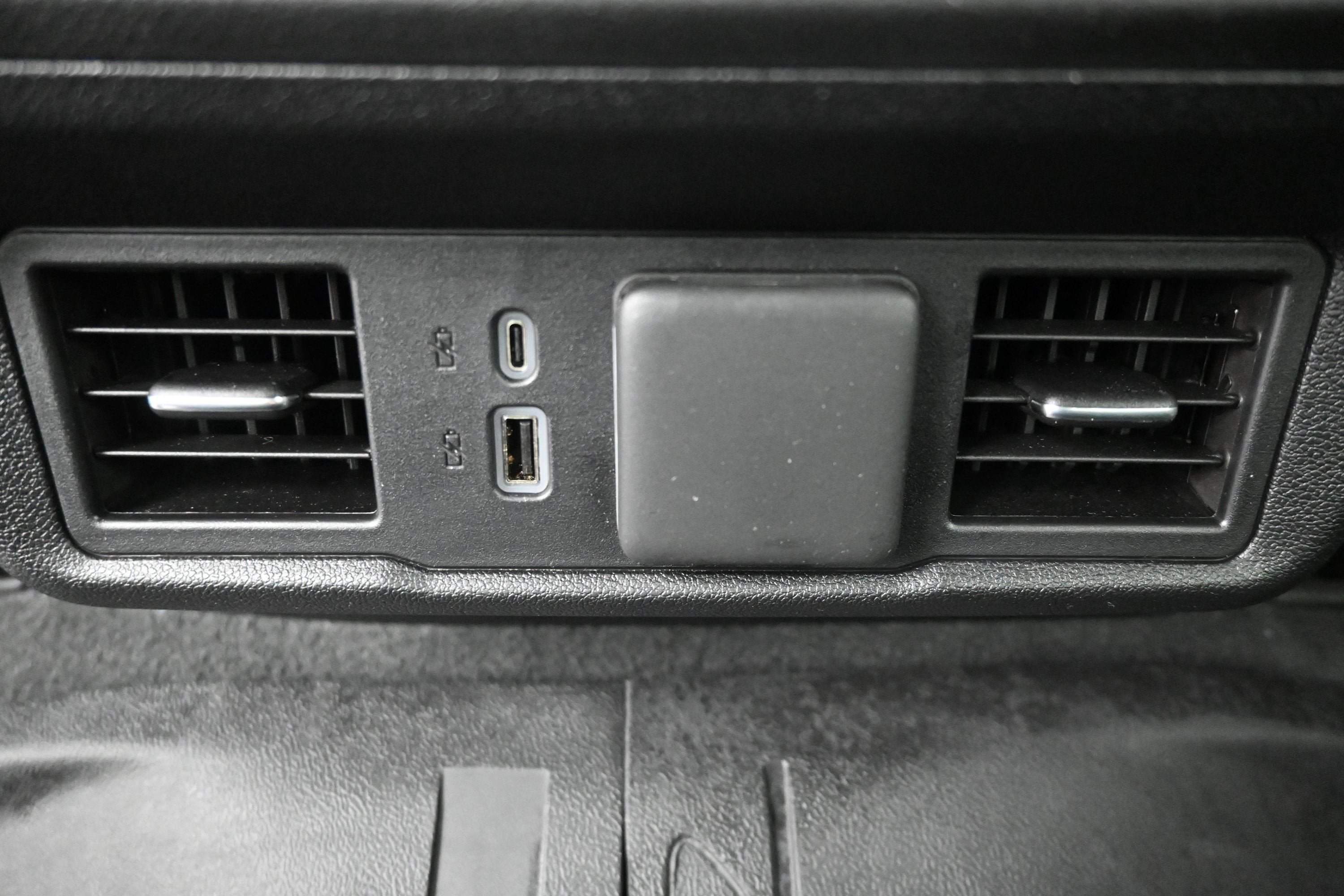 Certified 2025 Chevrolet Silverado 1500 RST w/ LPO, Liner Protection Package AWD/4WD image 23