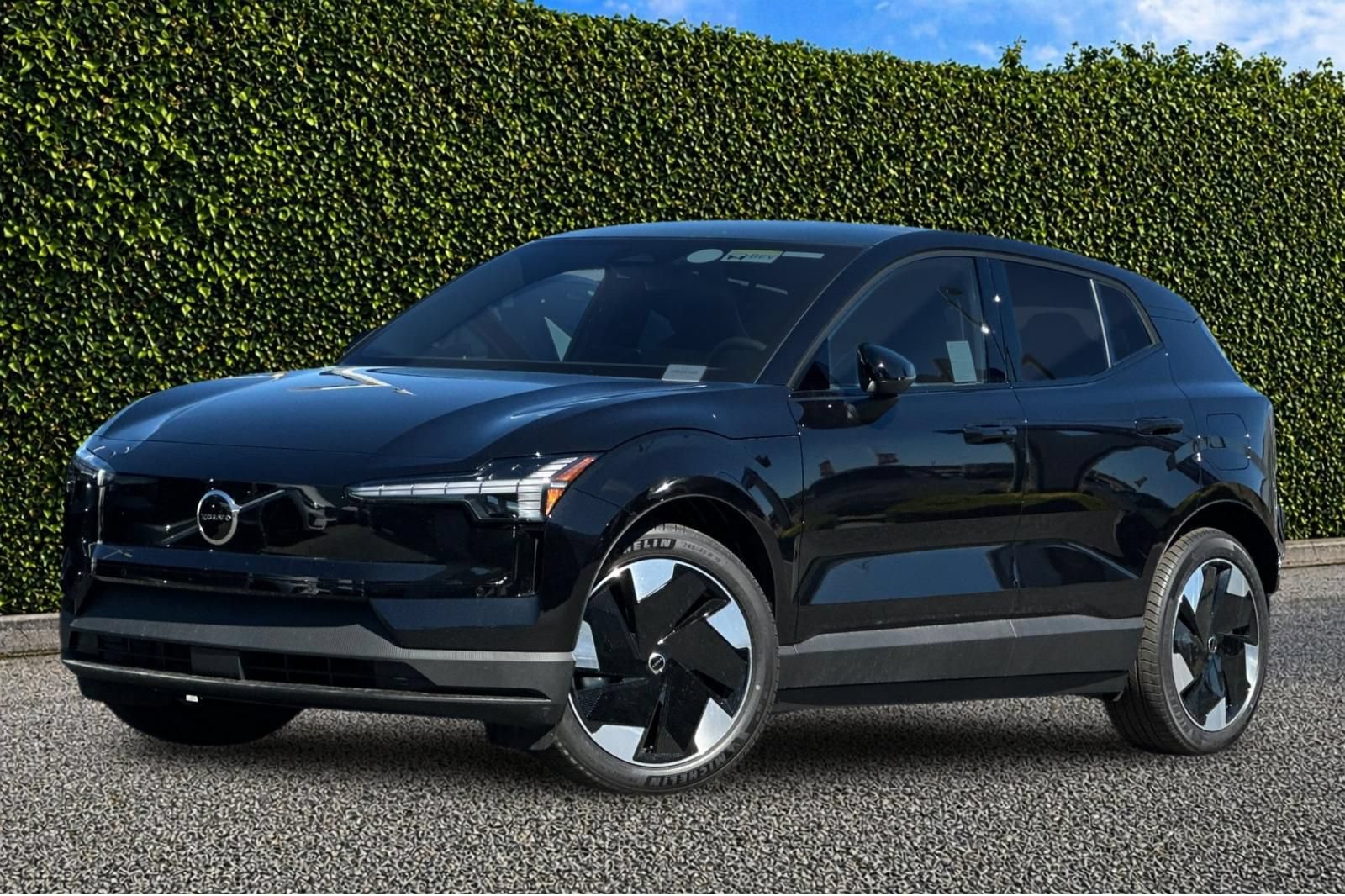 New 2025 Volvo EX30 Plus w/ Protection Package Premier AWD/4WD image 1