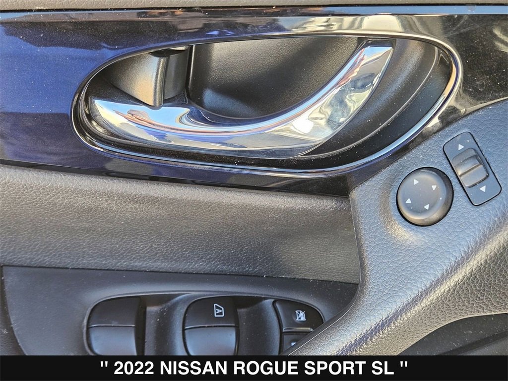 Used 2022 Nissan Rogue Sport SL image 11