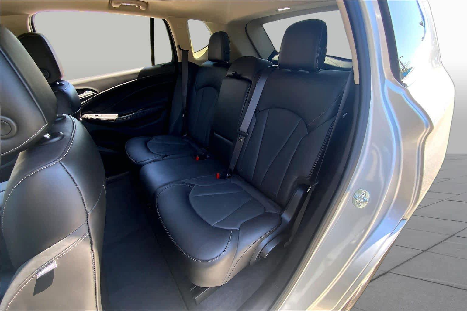 Used 2017 Buick Envision Essence FWD image 21