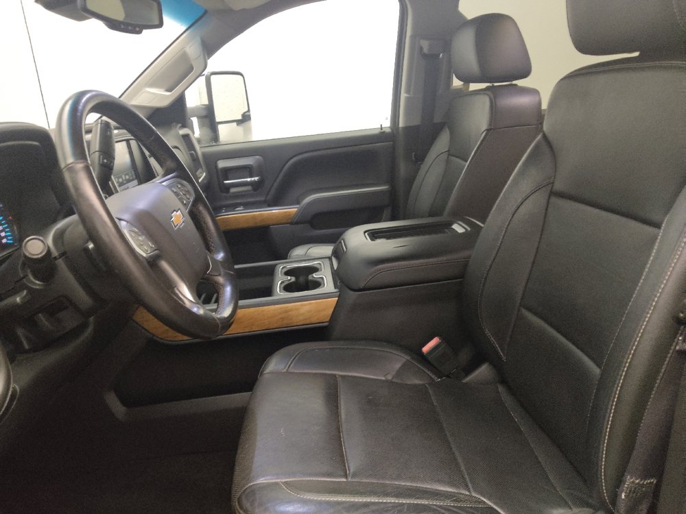 Used 2016 Chevrolet Silverado 1500 LTZ w/ LTZ Plus Package RWD image 17