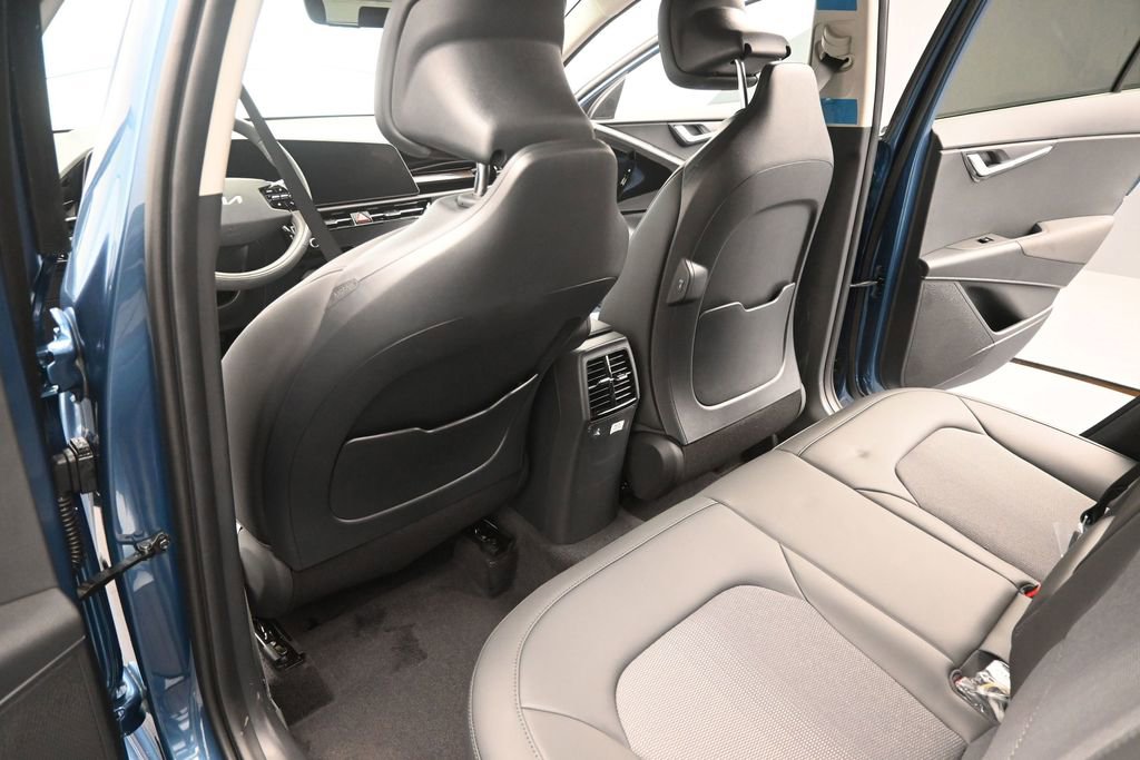 New 2026 Kia Niro EX FWD image 16