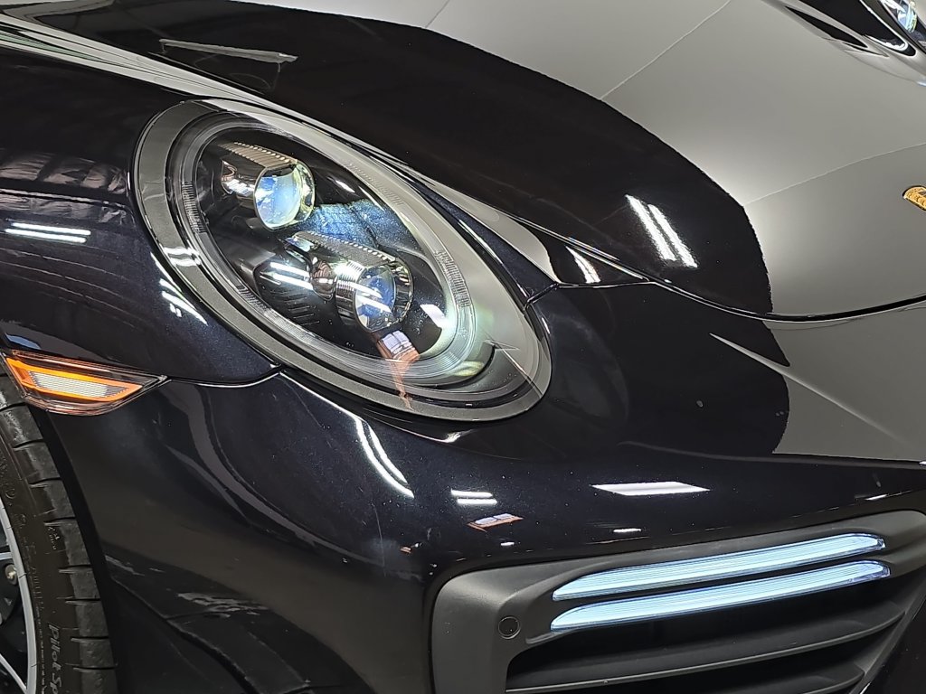 Certified 2019 Porsche 911 Turbo S AWD/4WD image 12