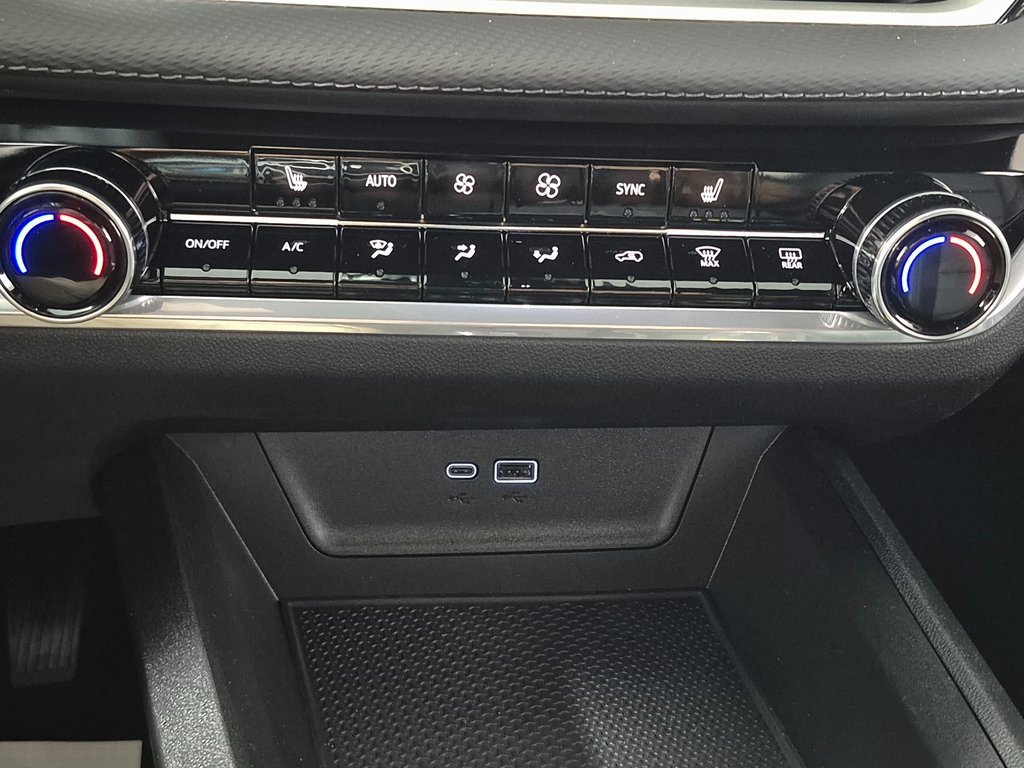 New 2026 Chevrolet Equinox LT w/ Convenience Package II image 17