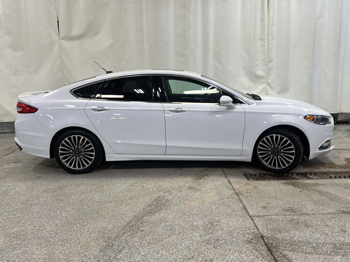 Used 2017 Ford Fusion Titanium image 6
